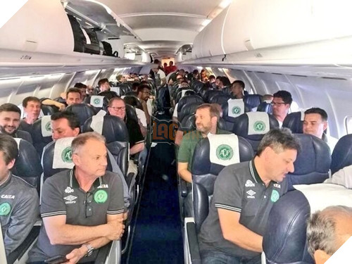 Máy bay chở đội bóng Brazil rơi ở Colombia, 76 người chết - Ảnh 4. Máy bay chở đội bóng Brazil rơi ở Colombia, 76 người chết - Ảnh 4.