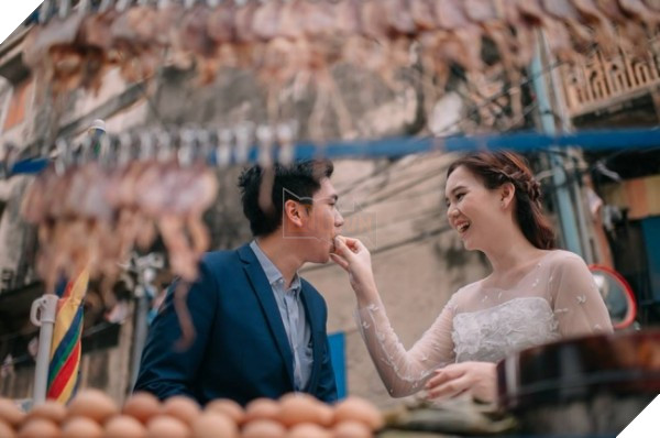 Bộ ảnh đưa nhau đi ăn khắp thế gian khiến bạn xem là muốn cưới - Ảnh 7. Bộ ảnh đưa nhau đi ăn khắp thế gian khiến bạn xem là muốn cưới - Ảnh 7.