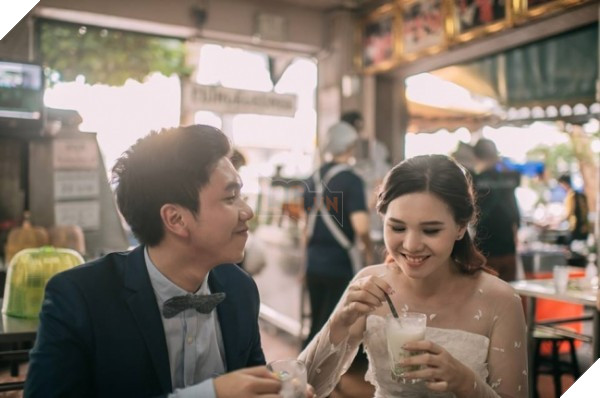 Bộ ảnh đưa nhau đi ăn khắp thế gian khiến bạn xem là muốn cưới - Ảnh 2. Bộ ảnh đưa nhau đi ăn khắp thế gian khiến bạn xem là muốn cưới - Ảnh 2.