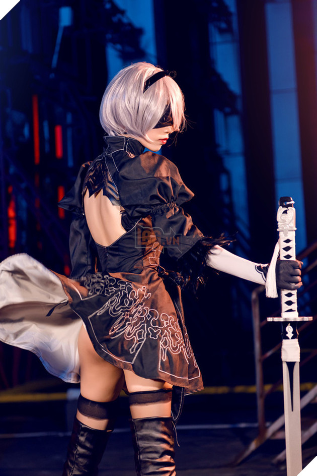 Cùng ngắm bộ ảnh "nét căng" về cô nàng 2B trong Nier: Automata