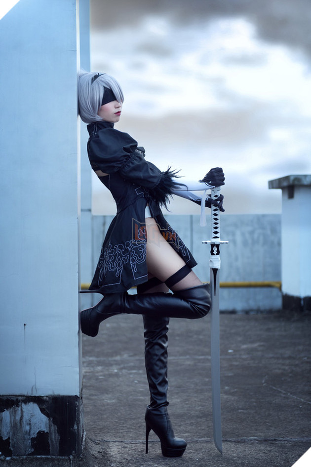 Cùng ngắm bộ ảnh "nét căng" về cô nàng 2B trong Nier: Automata