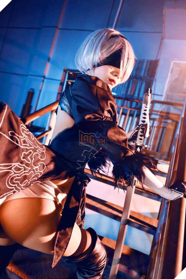 Cùng ngắm bộ ảnh "nét căng" về cô nàng 2B trong Nier: Automata