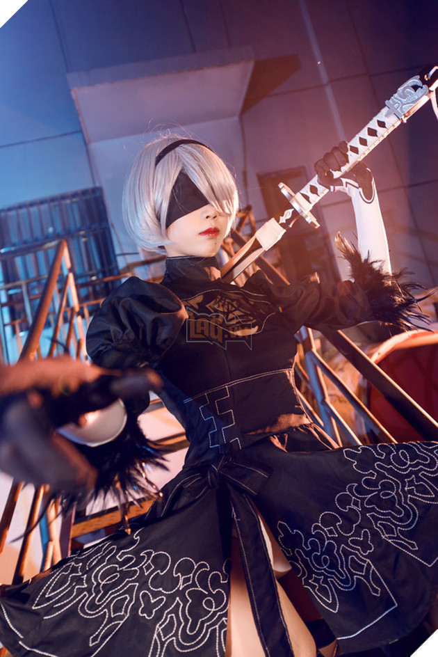Cùng ngắm bộ ảnh "nét căng" về cô nàng 2B trong Nier: Automata