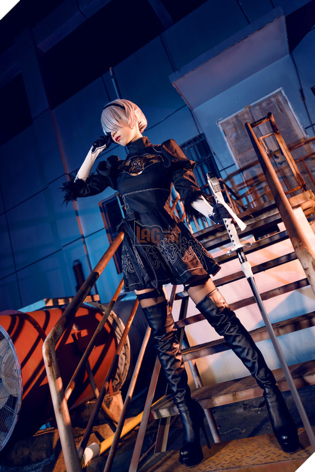 Cùng ngắm bộ ảnh "nét căng" về cô nàng 2B trong Nier: Automata