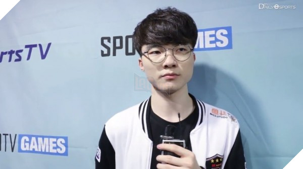 Ngôi sao SKT T1 nhận xét: "Faker đang già đi rồi"