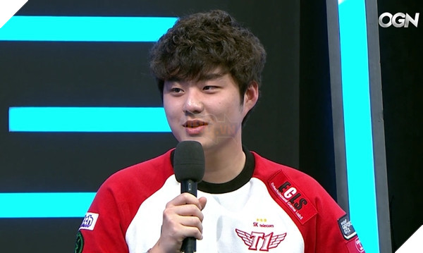 Ngôi sao SKT T1 nhận xét: "Faker đang già đi rồi"