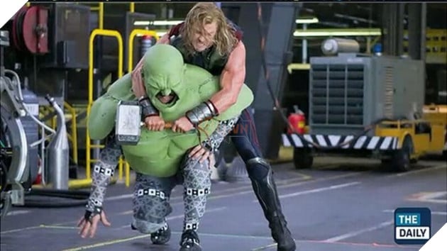 Cuộc chiến hoành tráng giữa Thor và Hulk trên phim hóa ra được quay thế này đây