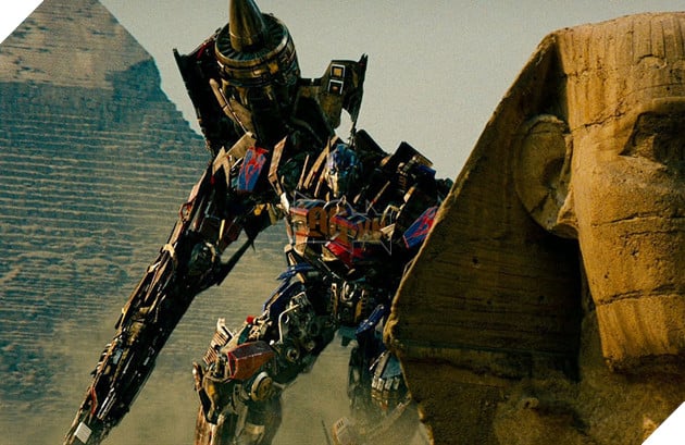 Nhung lan ‘lot xac’ cua nguoi may Optimus Prime thuoc ‘Transformers’ hinh anh 14