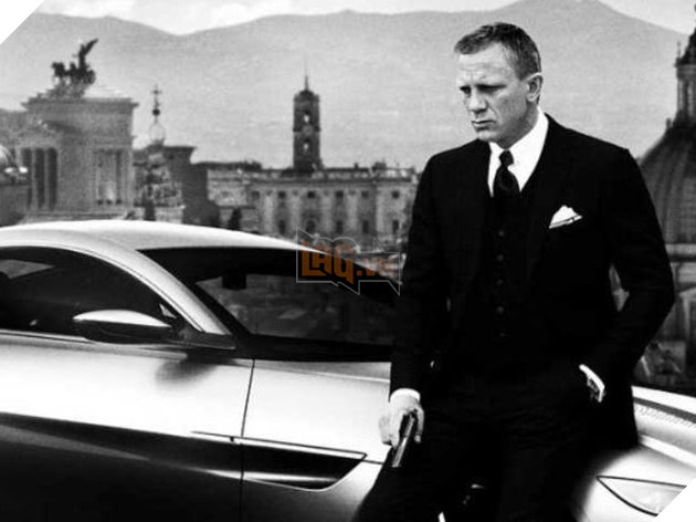 Bị tiền mua chuộc, Daniel Craig sẽ trở lại sắm vai điệp viên vĩ đại 007