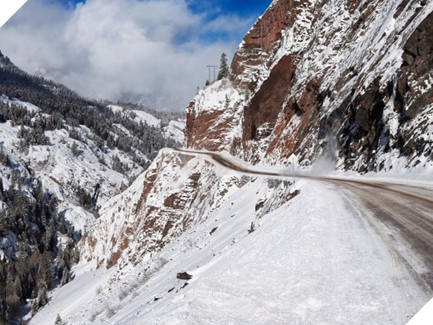 Được cư dân địa phương gọi bằng cái tên “sang chảnh là Cao tốc Triệu Đô (Million Dollar Highway). Con đường cao tốc tại Colorado có cái tên này vì từng có một “truyền thuyết kể rằng từ xưa, có một lữ khách đi qua con đường này và khi được hỏi có dám đi lại lần nữa không, người này bảo phải cho ông 1 triệu USD thì mới dám quay lại.