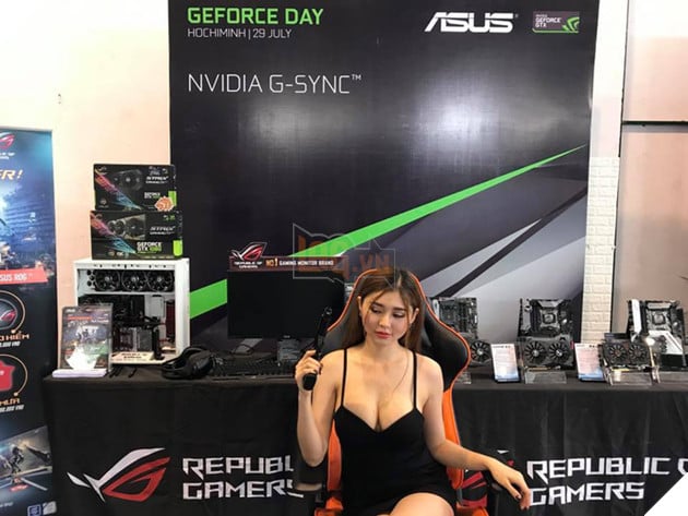 Xuất hiện hot girl 'đốt mắt' các game thủ tham dự NVIDIA GeForce Day 2017 Việt Nam