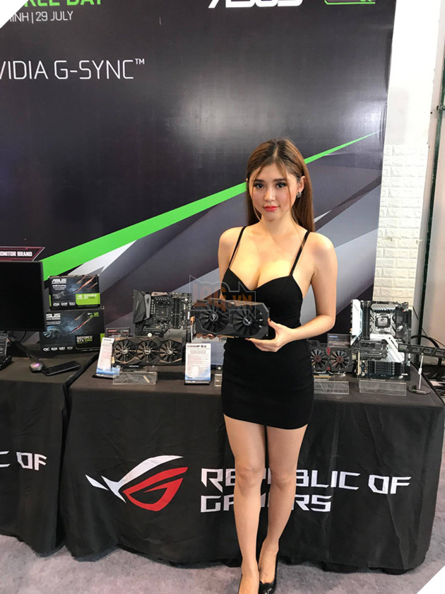 Xuất hiện hot girl 'đốt mắt' các game thủ tham dự NVIDIA GeForce Day 2017 Việt Nam