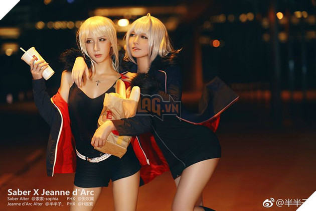 Bộ ảnh cosplay cực nóng bỏng về 2 cô nàng Saber và Jeanne d'Arc