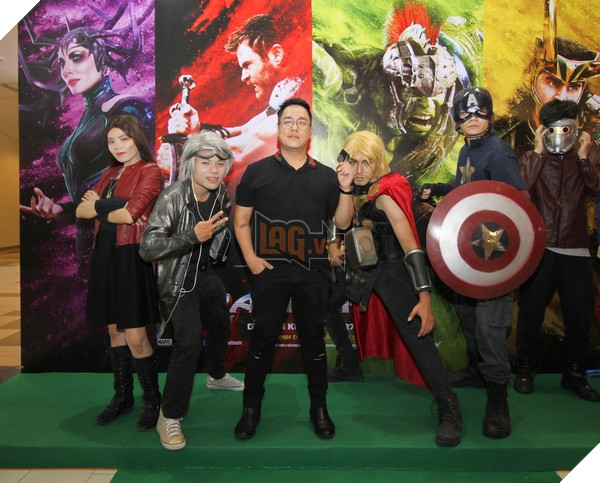 VJ quen thuộc, Tùng Leo, bên các Siêu anh hùng Marvel