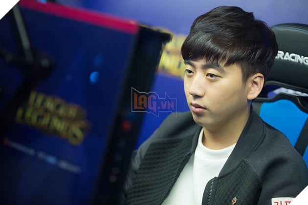 Top 4 game thủ bất ngờ thành công rực rỡ sau khi chuyển vị trí thi đấu trong Liên Minh Huyền Thoại