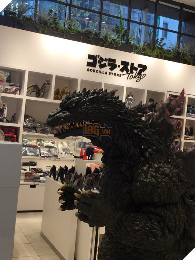 Cùng ngắm nghía cửa hàng Godzilla "chính hiệu" đầu tiên trên thế giới!