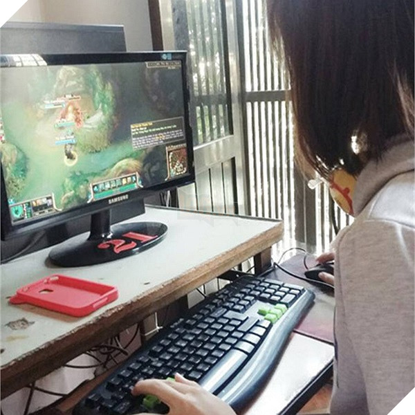 Gặp "trẻ trâu" phá game hay chửi bới, game thủ Việt chúng ta nên làm gì để không bực tức?