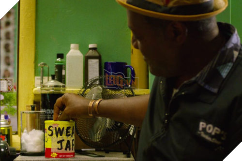 Chiếc hộp này lấy cảm hứng từ TV series nổi tiếng trên Netflix Luke Cage.