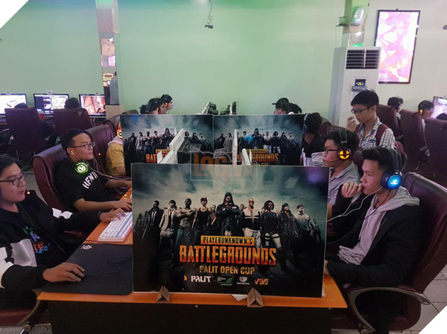 Dù là giải đấu nhỏ nhưng Palit Open Cup được tổ chức khá quy củ và chuyên nghiệp, thu hút rất đông các bạn trẻ tham gia