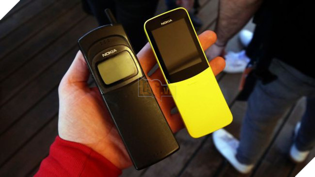 Nokia 8110 vs Nokia 8110 4G: khi kẻ quá cố gặp kẻ tái sinh - Ảnh 1. Nokia 8110 vs Nokia 8110 4G: khi kẻ quá cố gặp kẻ tái sinh - Ảnh 1.