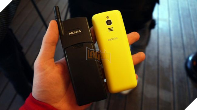 Nokia 8110 vs Nokia 8110 4G: khi kẻ quá cố gặp kẻ tái sinh - Ảnh 7. Nokia 8110 vs Nokia 8110 4G: khi kẻ quá cố gặp kẻ tái sinh - Ảnh 7.