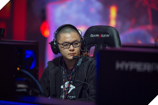 MidOne sử dụng Invoker băng sét không hiệu quả tí nào.