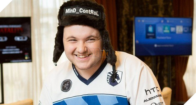 MindControl hoàn toàn đè bẹp Offlane của Vici Gaming.