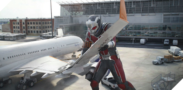 Ant-Man hẳn cũng đang giải quyết những vấn đề riêng sau Civil War