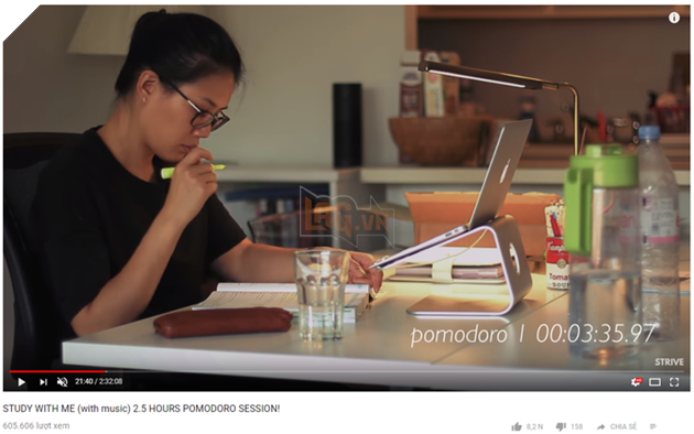 Xuất hiện trào lưu Youtube mới: Live-stream “làm bài tập về nhà”, thu hút hàng triệu lượt xem