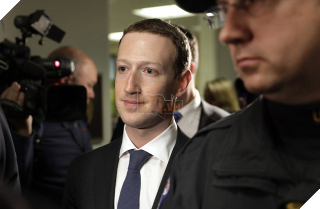 CEO Mark Zuckerberg “sống sót” dễ dàng sau 5 tiếng điều trần, tất cả là nhờ sự thiếu hiểu biết về công nghệ của các thượng nghị sĩ Mỹ - Ảnh 3. CEO Mark Zuckerberg “sống sót” dễ dàng sau 5 tiếng điều trần, tất cả là nhờ sự thiếu hiểu biết về công nghệ của các thượng nghị sĩ Mỹ - Ảnh 3.