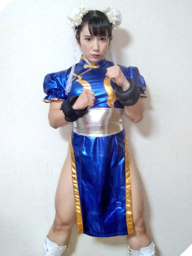 Đi khắp thế gian, đố bạn tìm ra cô nàng Chun-Li nào cosplay chuẩn chỉ hơn thế này - Ảnh 2. Đi khắp thế gian, đố bạn tìm ra cô nàng Chun-Li nào cosplay chuẩn chỉ hơn thế này - Ảnh 2.