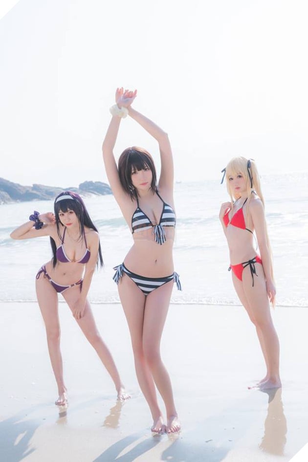 Cosplay cô nàng Megumi Kato cực nóng bỏng đốt cháy ngày hè