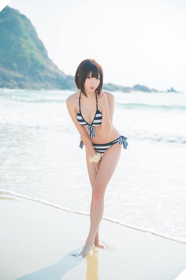 Cosplay cô nàng Megumi Kato cực nóng bỏng đốt cháy ngày hè