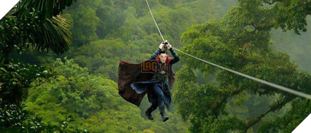 Cười ngất với loạt ảnh chế một tư thế của Dr. Strange trong Avengers: Infinity War mà đặt đâu cũng hợp