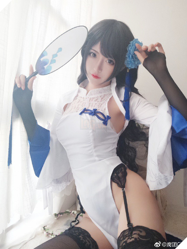 Cosplay Girls' Frontier dễ thương nhưng không kém phần nóng bỏng