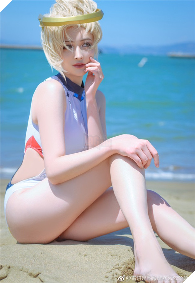 Cosplay nàng Mercy (Overwatch) cực xinh đẹp khiến bạn không khỏi ngỡ ngàng