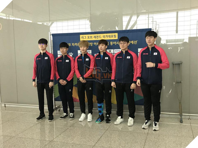Đội tuyển Hàn Quốc chính thức lên đường tham dự Asian Games 2018, Faker mặc áo đấu cực chất