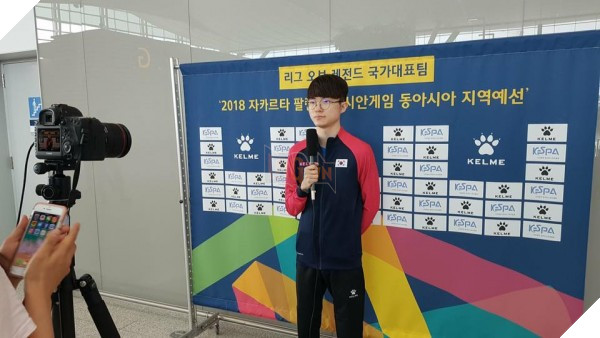Đội tuyển Hàn Quốc chính thức lên đường tham dự Asian Games 2018, Faker mặc áo đấu cực chất