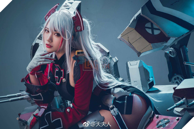 Ngắm cosplay Azur Lane lạ mắt nhưng không kém phần gợi cảm