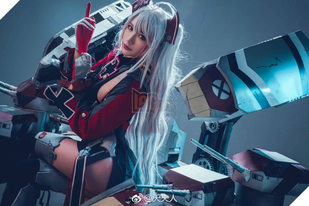 Ngắm cosplay Azur Lane lạ mắt nhưng không kém phần gợi cảm