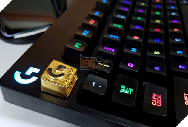 Mẫu keycap đặc biệt 'vàng óng ánh' trị giá tới gần triệu bạc của Logitech sắp cập bến Việt Nam