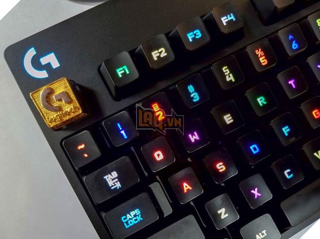 Mẫu keycap đặc biệt 'vàng óng ánh' trị giá tới gần triệu bạc của Logitech sắp cập bến Việt Nam