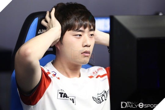 Cộng đồng LMHT bàn tán khi SKT không được vào Playoffs: Đây là thời điểm thích hợp để Faker nối gót Ryu sang H2K - Ảnh 1. Cộng đồng LMHT bàn tán khi SKT không được vào Playoffs: Đây là thời điểm thích hợp để Faker nối gót Ryu sang H2K - Ảnh 1.