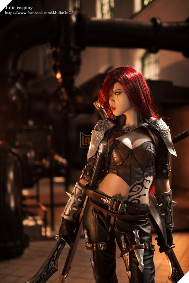 LMHT: Cosplay Katarina cực 'bốc' không thể bỏ qua 3