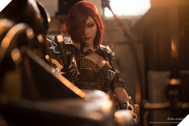 LMHT: Cosplay Katarina cực 'bốc' không thể bỏ qua