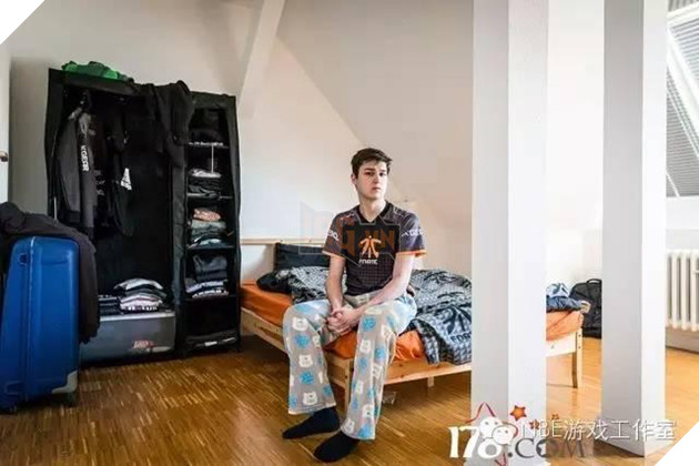 Cuộc sống thường ngày của game thủ LMHT chuyên nghiệp