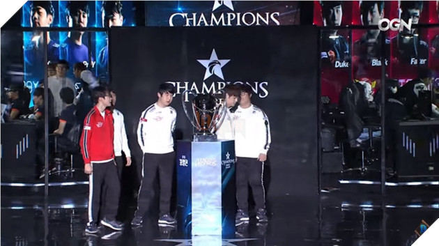 LMHT: Trận cân não đáng xem giữa SKT T1 và ROX Tigers 5