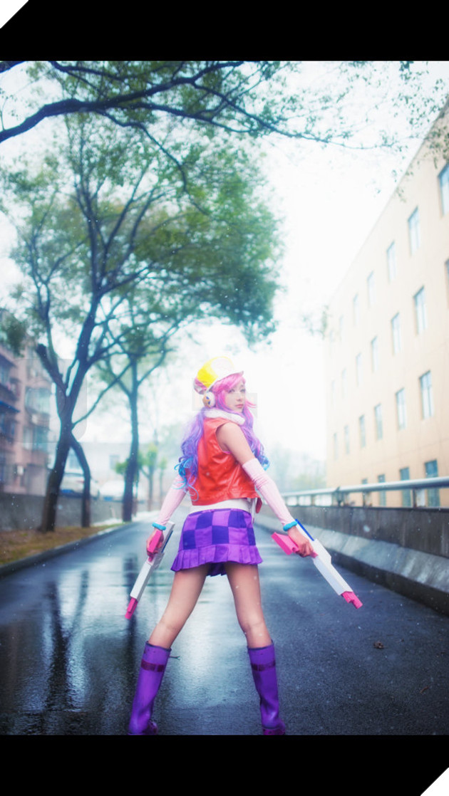 Cosplay Miss Fortune lung linh bỏng mắt 8
