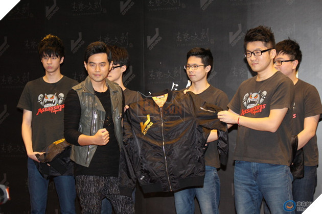 Châu Kiệt Luân lập đội thi đấu cùng các cựu vô địch LMHT thế giới 2