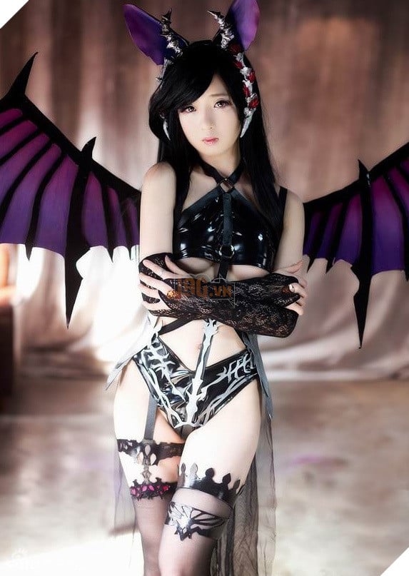 Cosplay Succubus gợi cảm trong hàng loạt game online